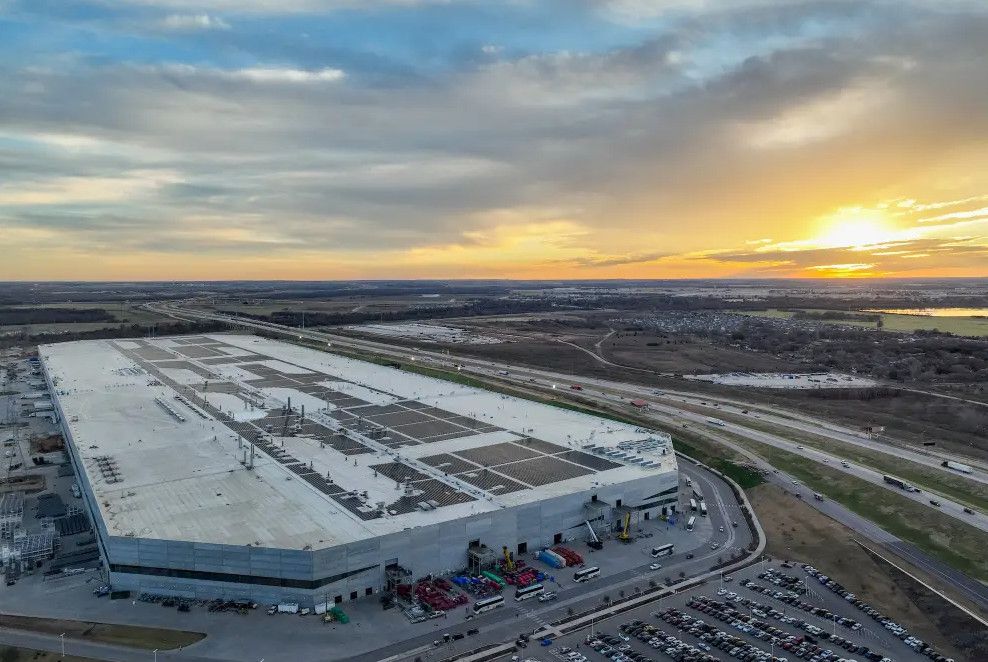 Штаб квартира Tesla в Техасе Штаб квартира Tesla в Техасе