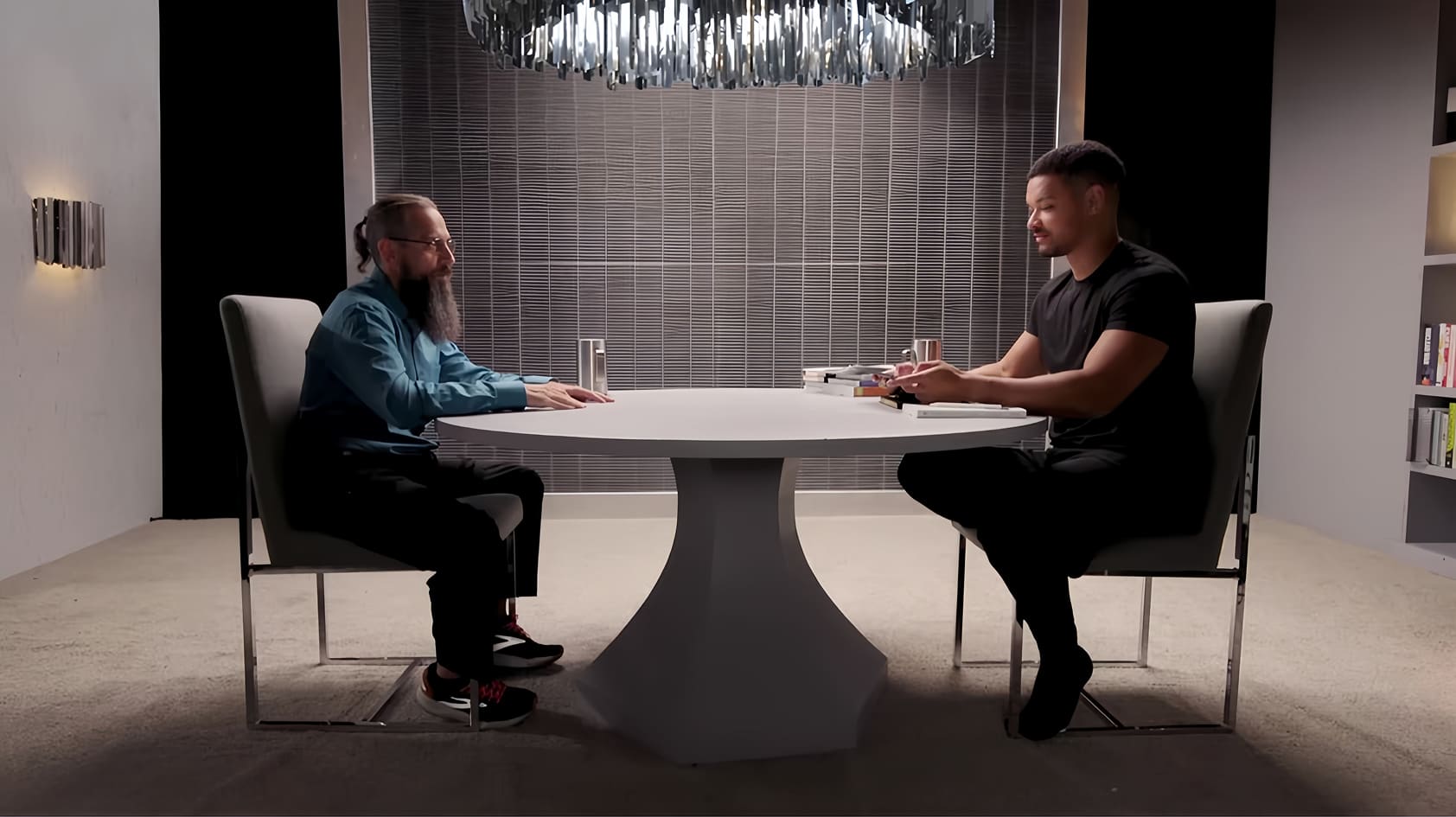 Ямпольский на интервью 1